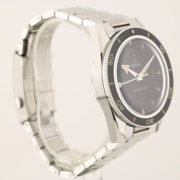 omega speedmaster professional moonwatch moonphase 3876.50.31 copy