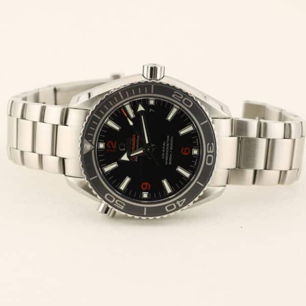 omega seamaster planet ocean 232.30.42.21.01.003