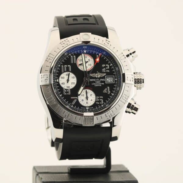 breitling avenger ii a13381111